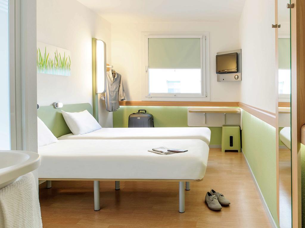 Ibis Budget Карлсруе Екстериор снимка